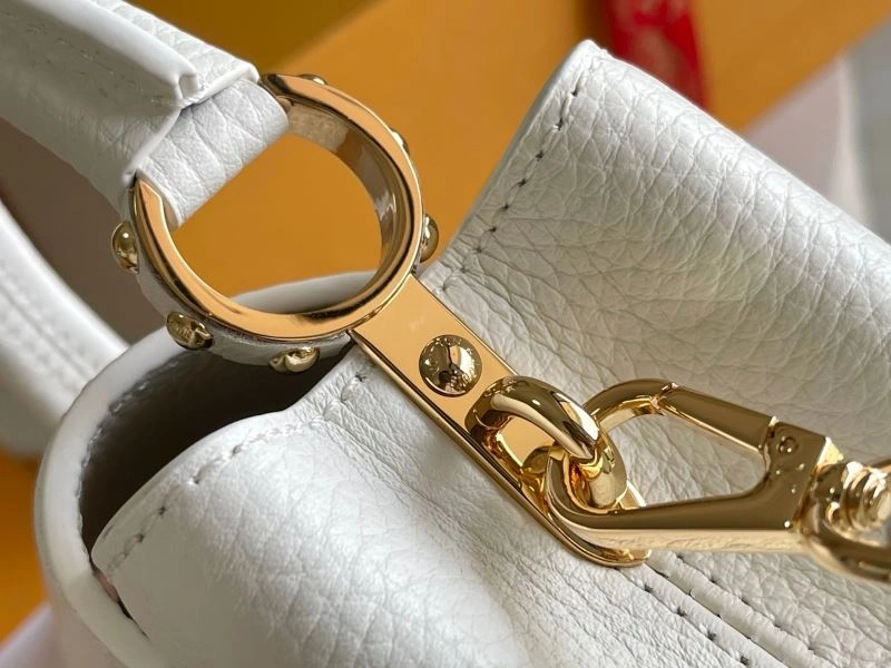 WaterResistant Louis Vuitton Capucines BB Bags 93969