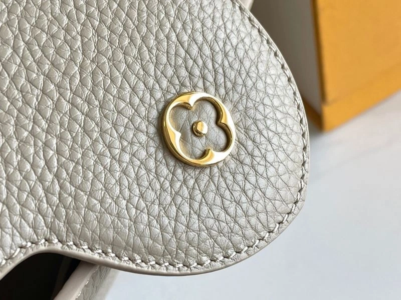 Louis Vuitton Capucines BB Bags TimelessDesign 93988