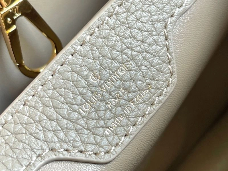 Louis Vuitton Capucines BB Bags TimelessDesign 93988