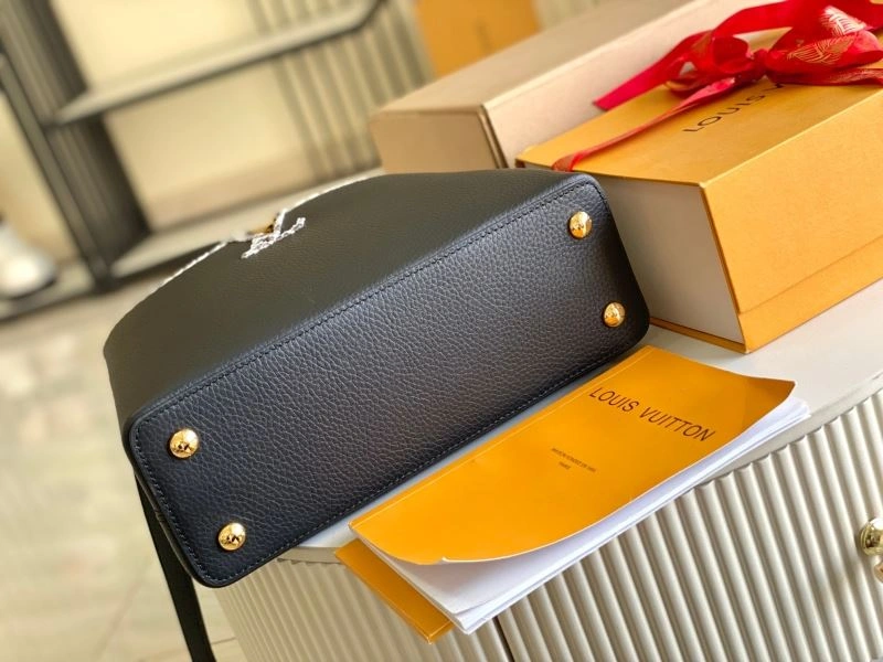 UrbanChic Louis Vuitton Capucines BB Bags 93956