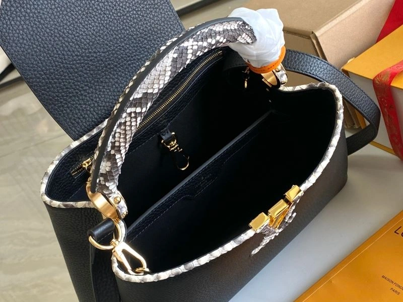 UrbanChic Louis Vuitton Capucines BB Bags 93956