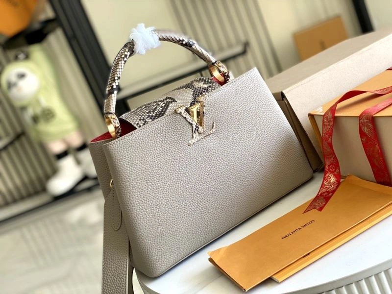 WrinkleFree Louis Vuitton Capucines BB Bags 93950