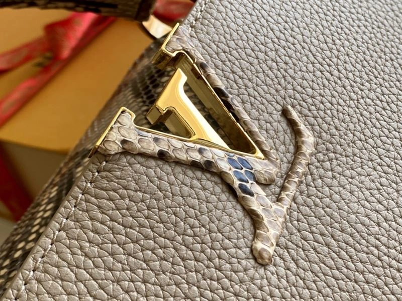 WrinkleFree Louis Vuitton Capucines BB Bags 93950