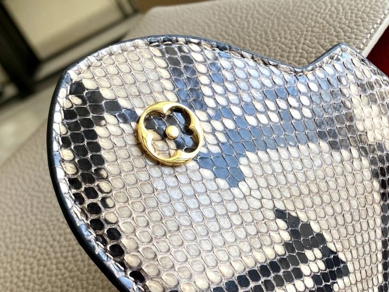 WrinkleFree Louis Vuitton Capucines BB Bags 93950