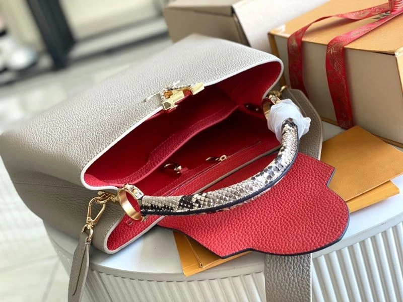 WrinkleFree Louis Vuitton Capucines BB Bags 93950