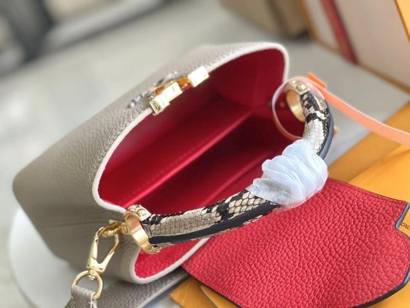 Louis Vuitton Capucines BB Bags Unisex 93979