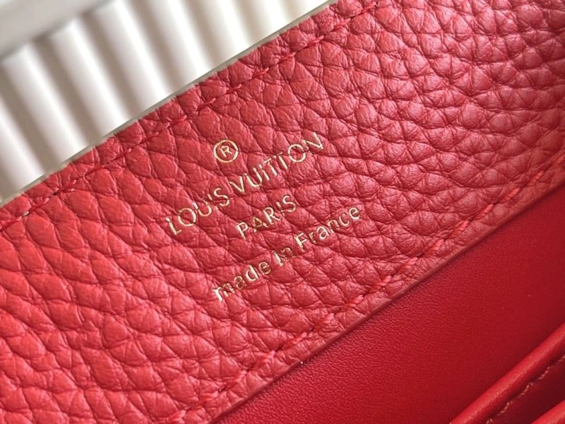 Louis Vuitton Capucines BB Bags Unisex 93979