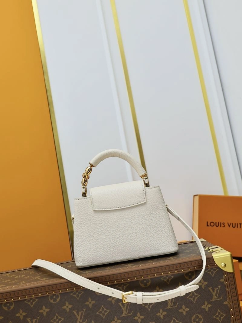 Neat Louis Vuitton Capucines BB Bags 93898