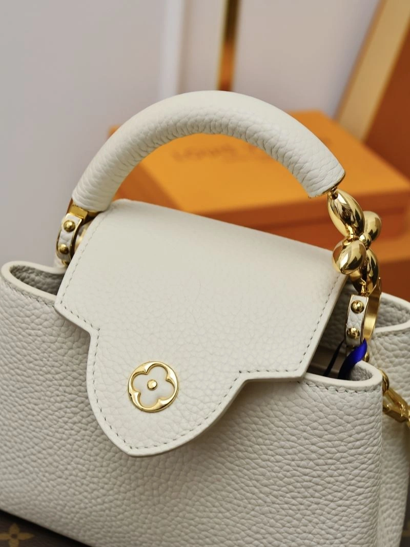 Neat Louis Vuitton Capucines BB Bags 93898