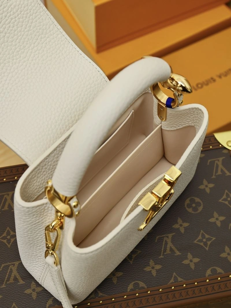 Neat Louis Vuitton Capucines BB Bags 93898
