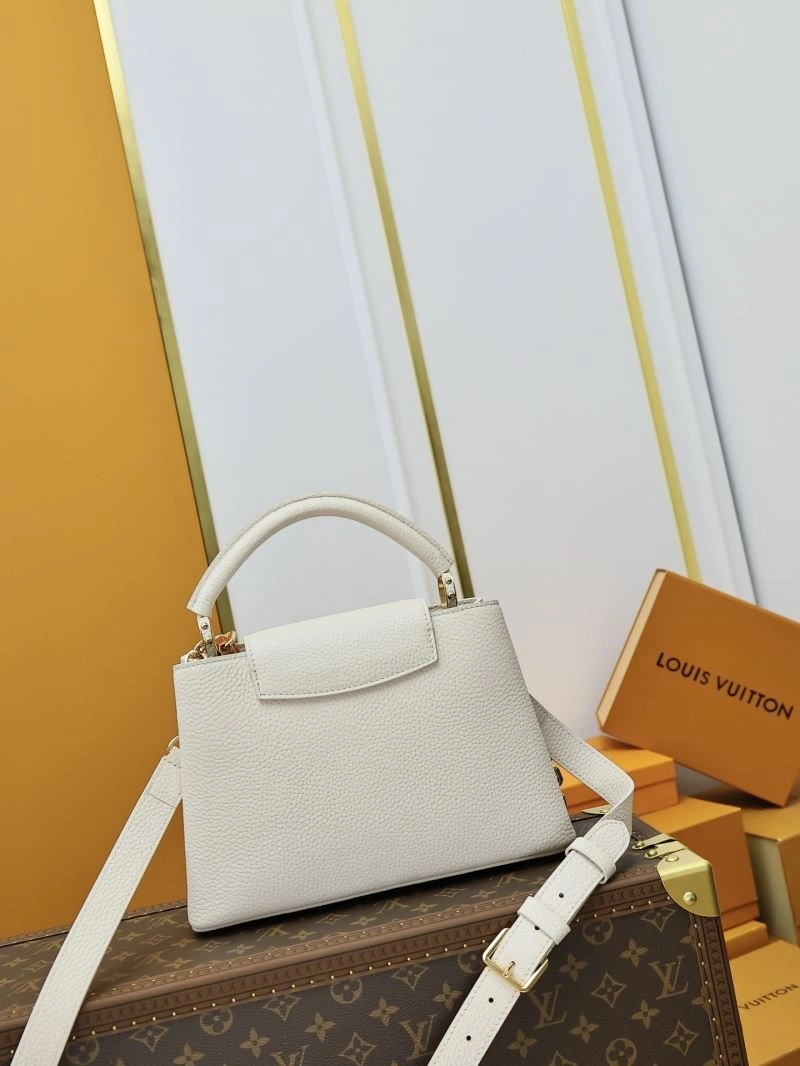 Resilient Louis Vuitton Capucines BB Bags 93888