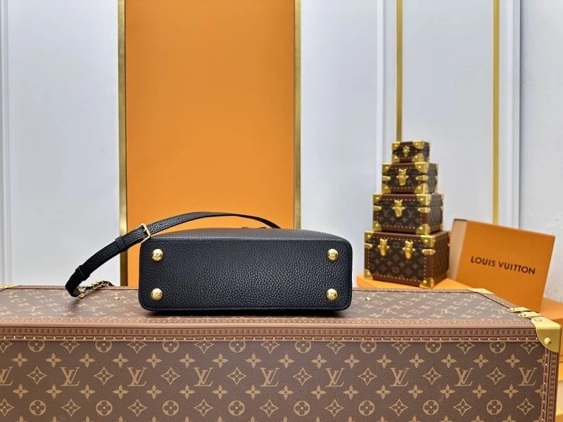 FashionForward Louis Vuitton Capucines BB Bags 93851
