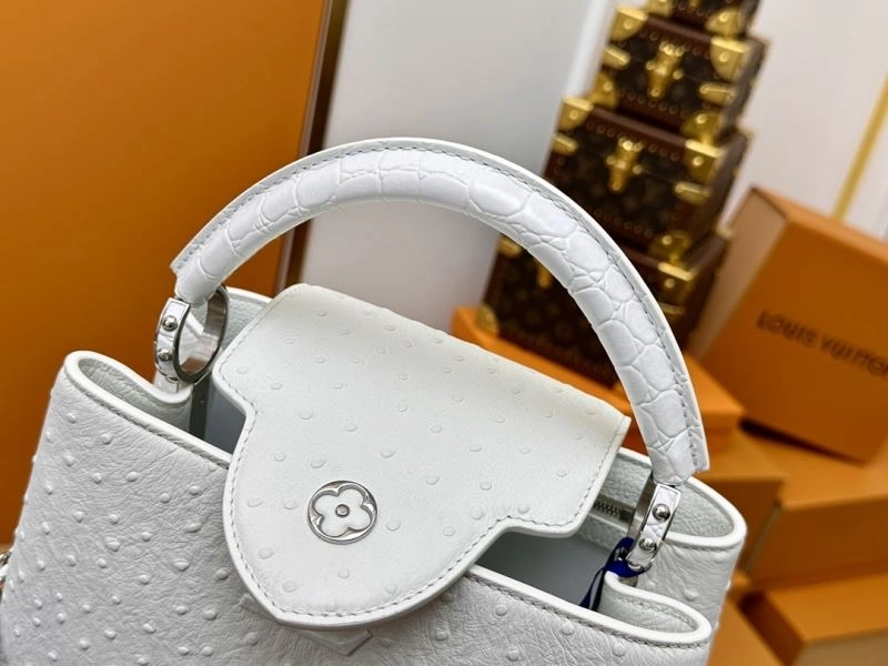 Louis Vuitton Capucines BB Bags Cozy 93845