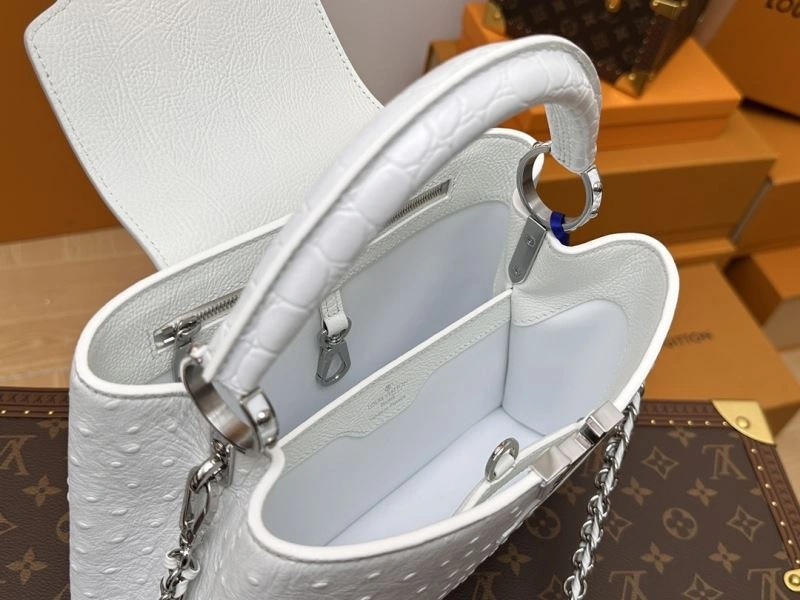 Louis Vuitton Capucines BB Bags Cozy 93845