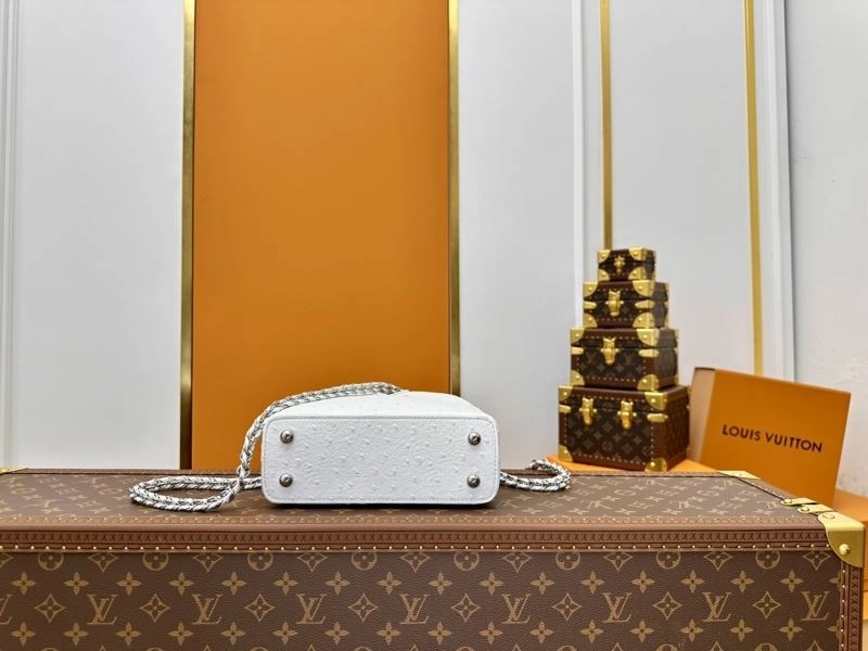Louis Vuitton Capucines BB Bags Minimalist 93844