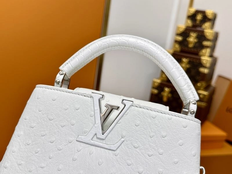 Louis Vuitton Capucines BB Bags Minimalist 93844