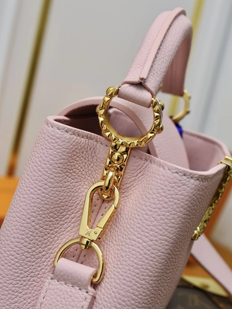 Flexible Louis Vuitton Capucines BB Bags 93832