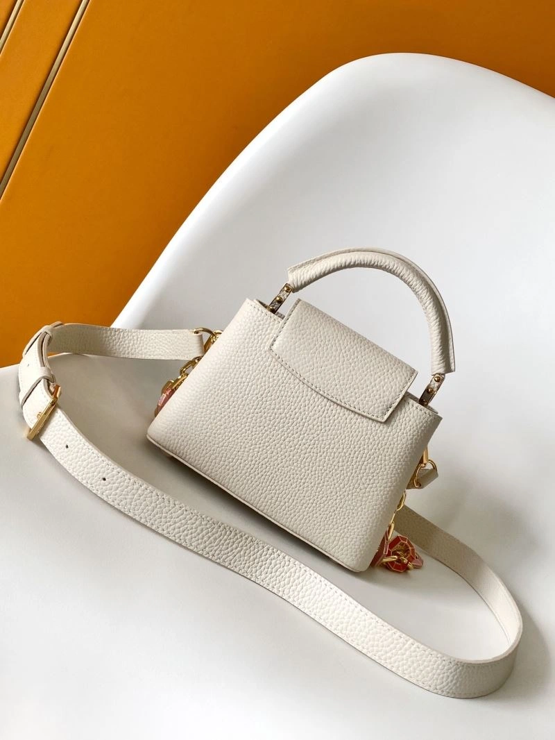 Lightweight Louis Vuitton Capucines BB Bags 93828