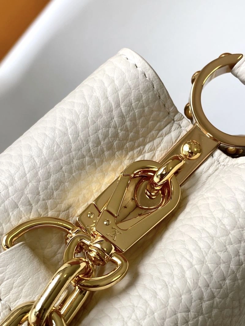 Lightweight Louis Vuitton Capucines BB Bags 93828