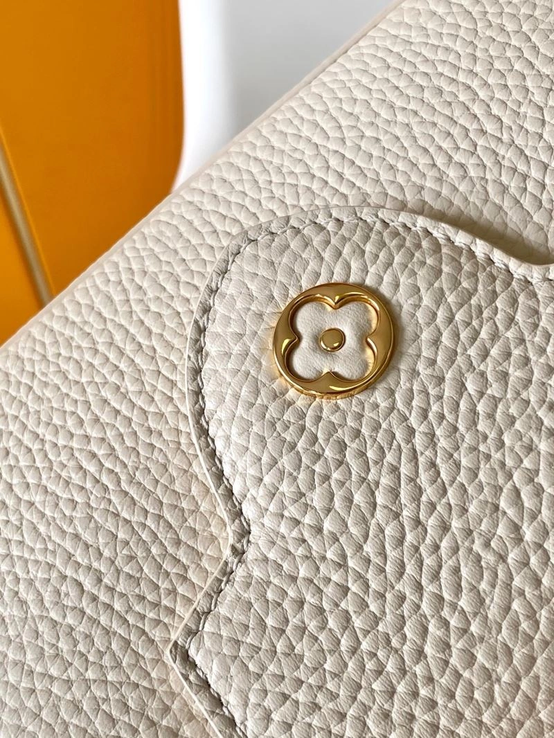 Lightweight Louis Vuitton Capucines BB Bags 93828