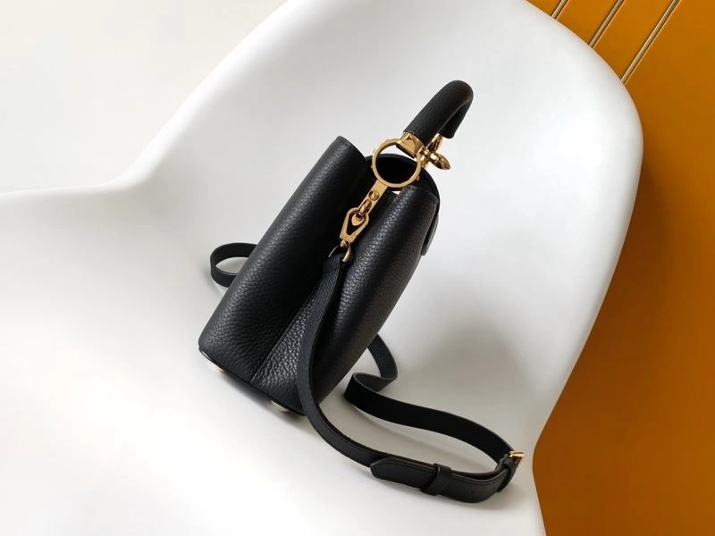 Thermal Louis Vuitton Capucines BB Bags 93819