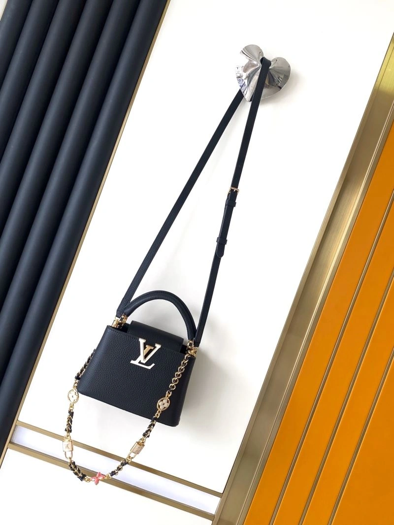 Elegant Louis Vuitton Capucines BB Bags 93809