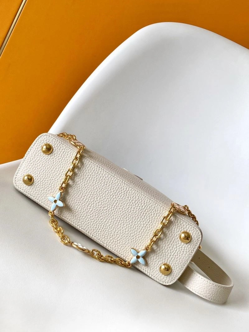Flexible Louis Vuitton Capucines BB Bags 93810