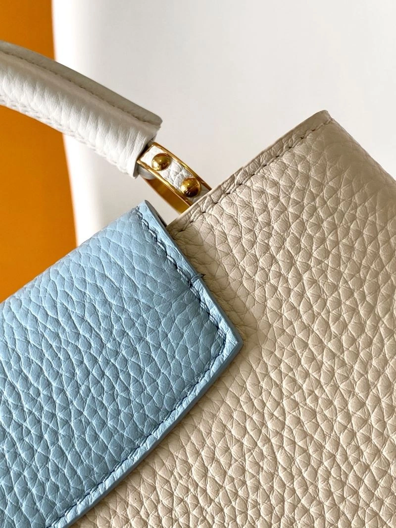 Flexible Louis Vuitton Capucines BB Bags 93810