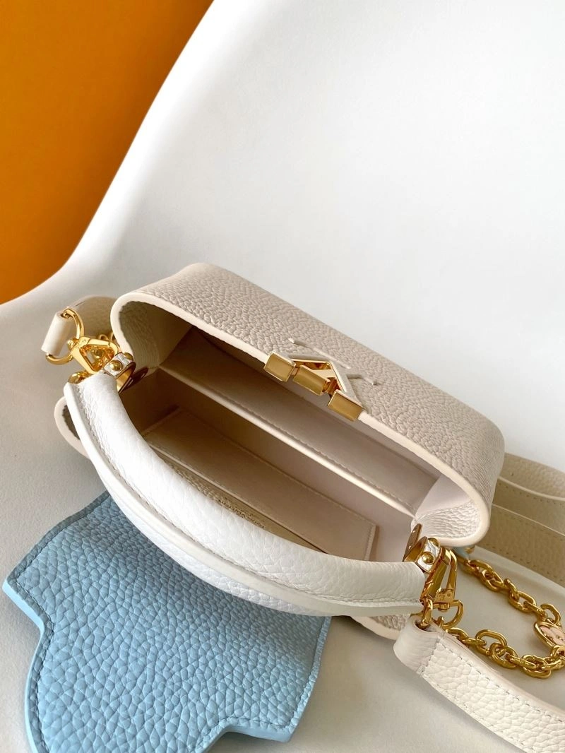 ComfortFit Louis Vuitton Capucines BB Bags 93833