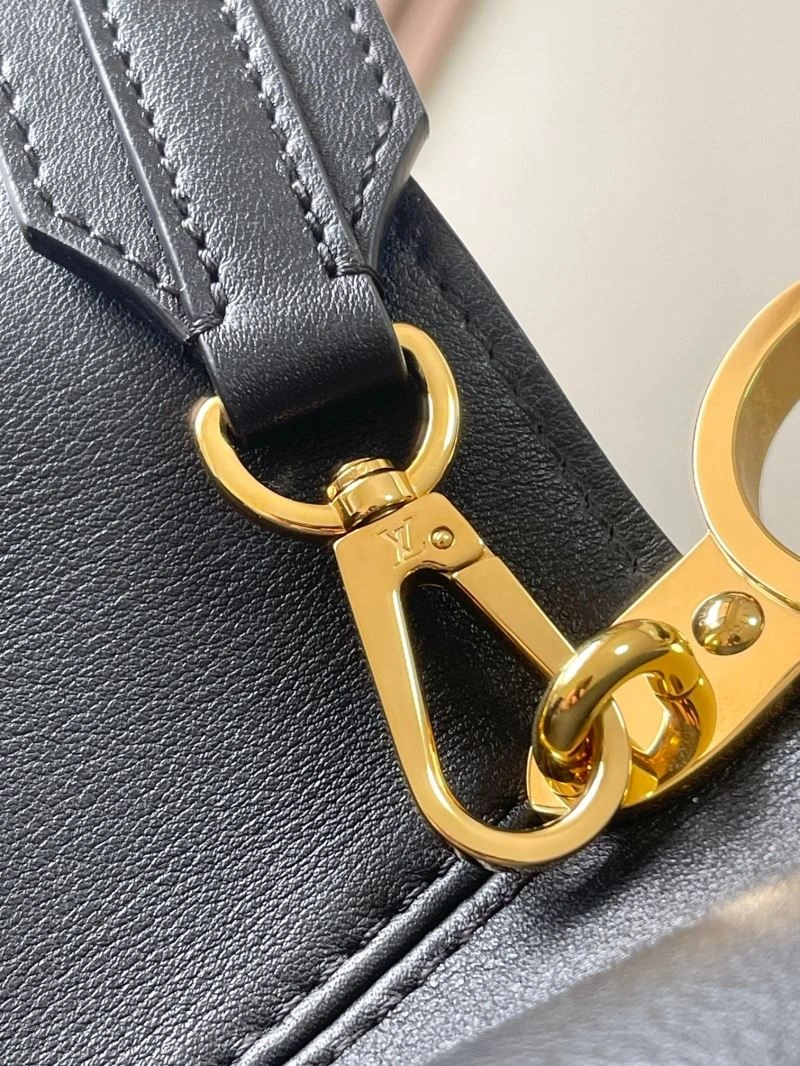 MoistureWicking Louis Vuitton Capucines BB Bags 93636