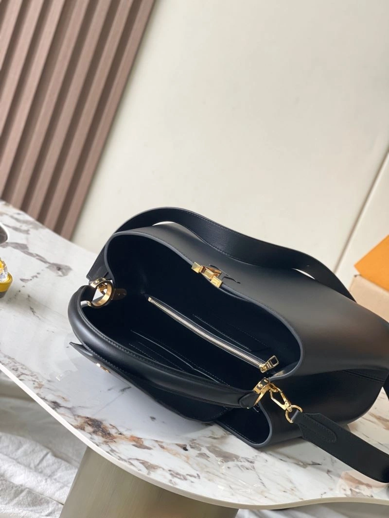 MoistureWicking Louis Vuitton Capucines BB Bags 93636