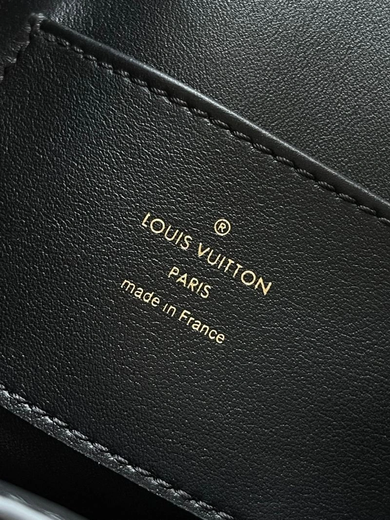 MoistureWicking Louis Vuitton Capucines BB Bags 93636