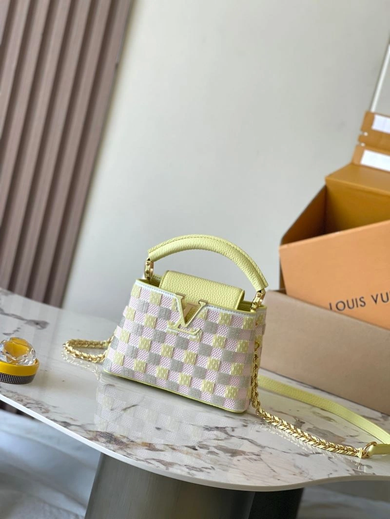 Stretchable Louis Vuitton Capucines BB Bags 93633