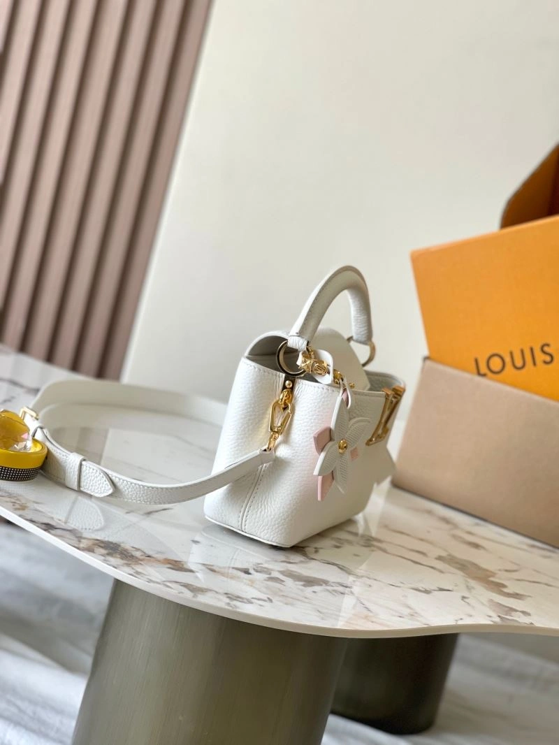 MoistureWicking Louis Vuitton Capucines BB Bags 93632