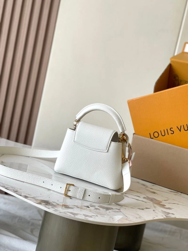 MoistureWicking Louis Vuitton Capucines BB Bags 93632