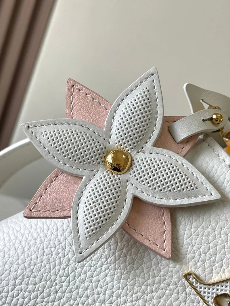 MoistureWicking Louis Vuitton Capucines BB Bags 93632