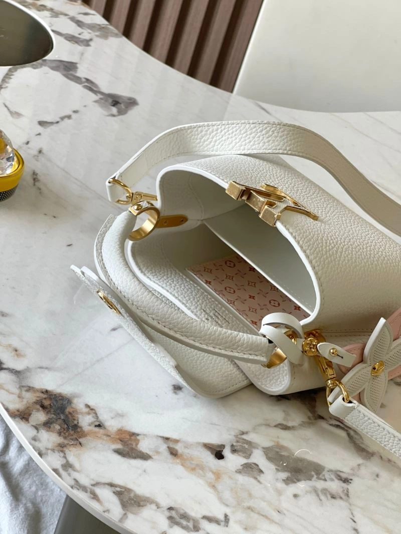 MoistureWicking Louis Vuitton Capucines BB Bags 93632