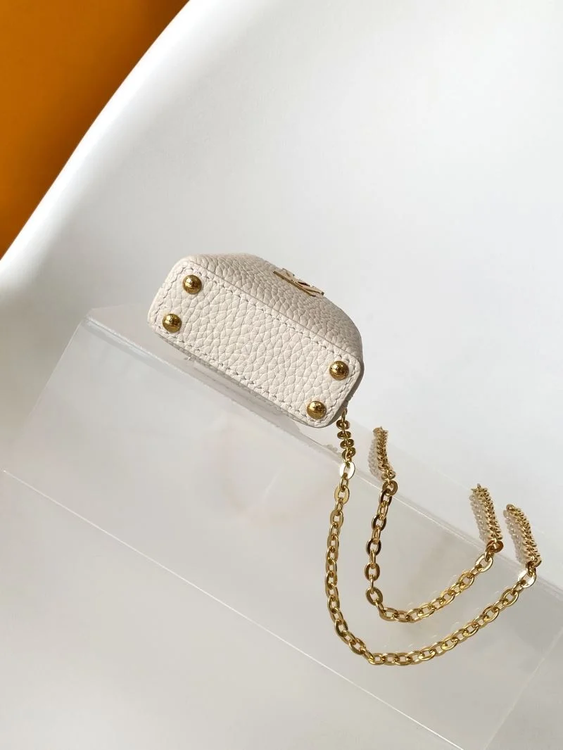 Premium Louis Vuitton Capucines BB Bags 43399