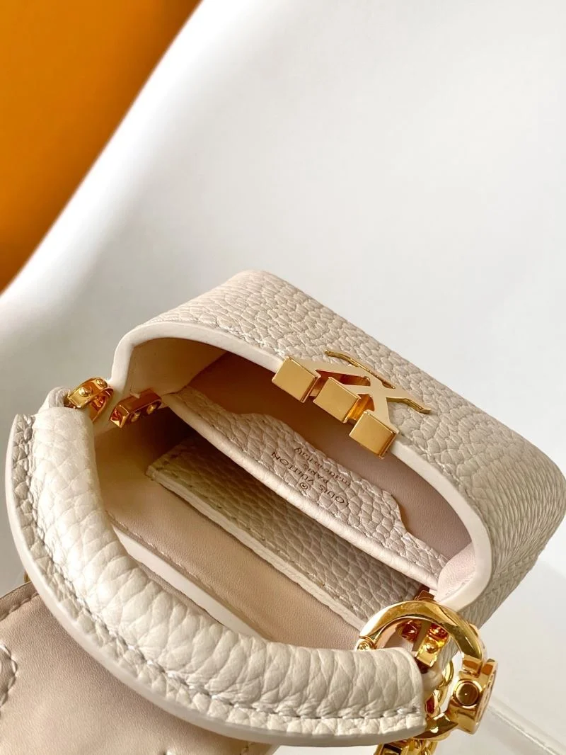 Premium Louis Vuitton Capucines BB Bags 43399