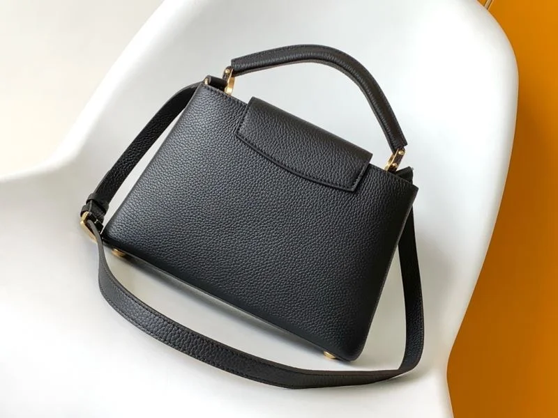 Sporty Louis Vuitton Capucines BB Bags 43394