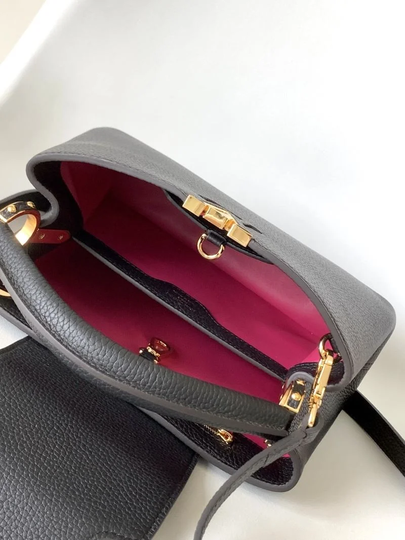 Sporty Louis Vuitton Capucines BB Bags 43394
