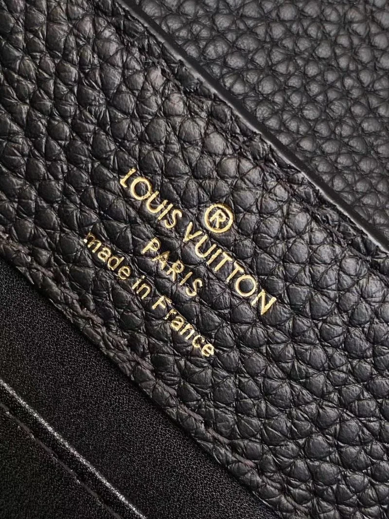 Chic Louis Vuitton Capucines BB Bags 43383