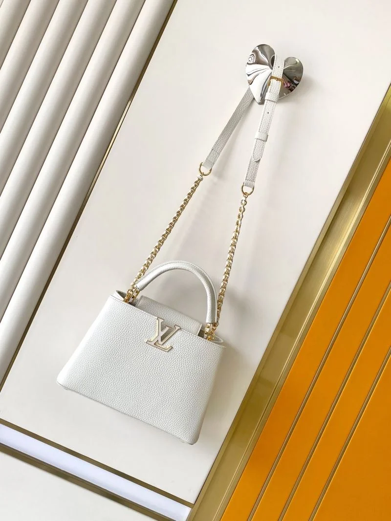 Louis Vuitton Capucines BB Bags Vibrant 43382