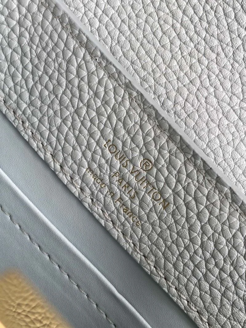 Louis Vuitton Capucines BB Bags Comfortable 43380