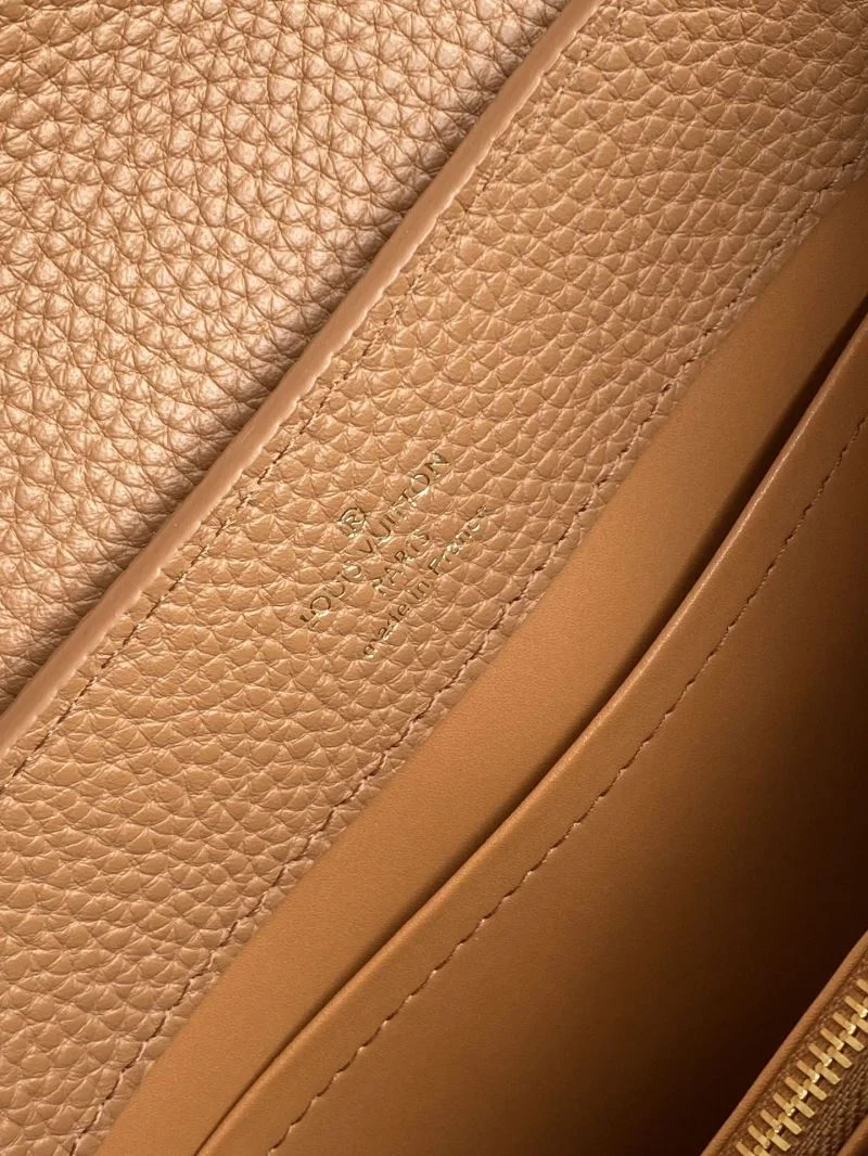 FastDry Louis Vuitton Capucines BB Bags 43379