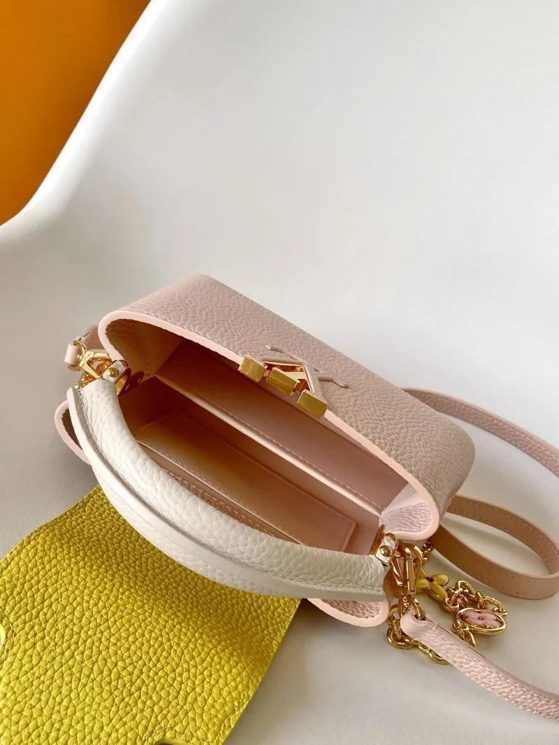 WrinkleFree Louis Vuitton Capucines BB Bags 43412