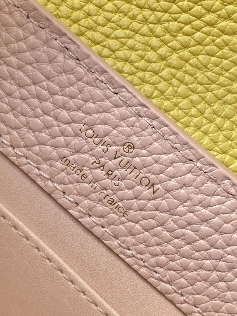 WrinkleFree Louis Vuitton Capucines BB Bags 43412