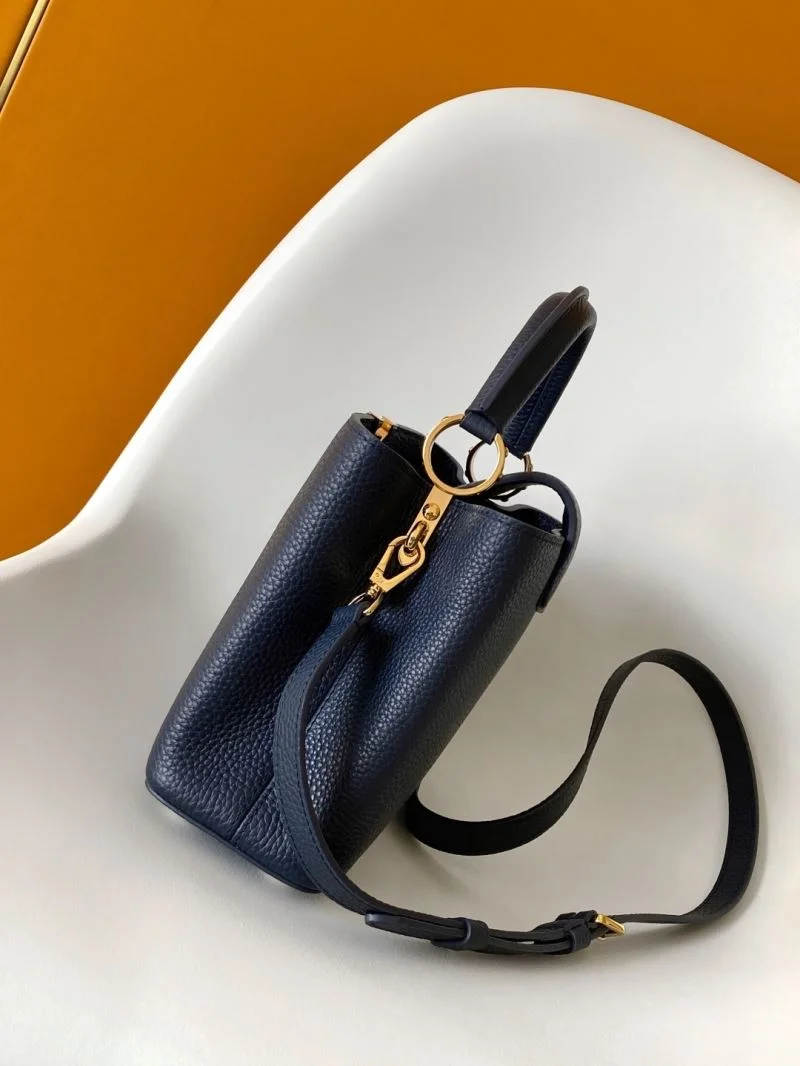 SmoothTexture Louis Vuitton Capucines BB Bags 43360