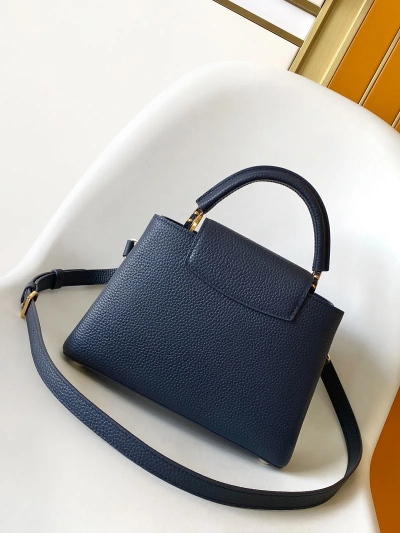SmoothTexture Louis Vuitton Capucines BB Bags 43360