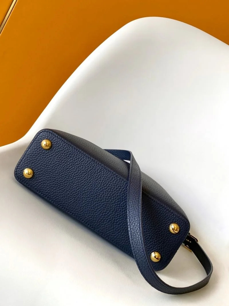 SmoothTexture Louis Vuitton Capucines BB Bags 43360